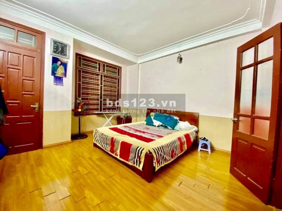 Ngắm là mê luôn, quá đẹp, 50m2, 4 tầng, MT rộng. lô góc, nhỉnh 4 tỷ, Hai Bà Trưng