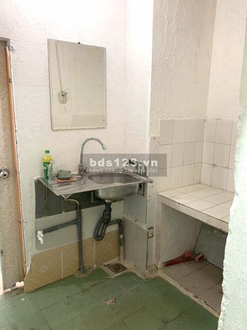 Bán nhà cũ 3x9, hẻm an ninh, CMT8 P15 Q10 giá 2ti5