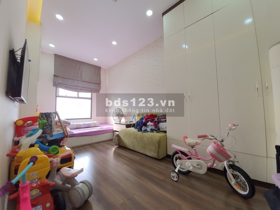 Cho thuê căn hộ diện tích lớn, căn góc 102m,3PN/2WC, đầy đủ nội thất, C/C Garden Gate Novaland