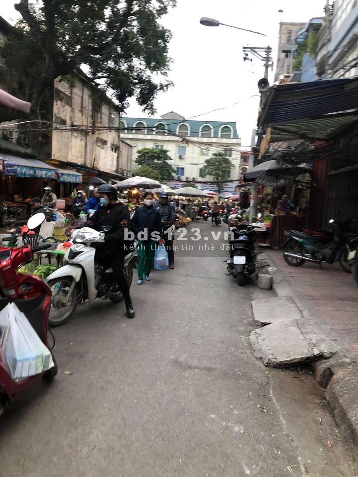 Mặt phố Chợ Vồ - Hà Đông, vỉa hè 10m, kinh doanh đỉnh. 72m2, 5 tỷ 7