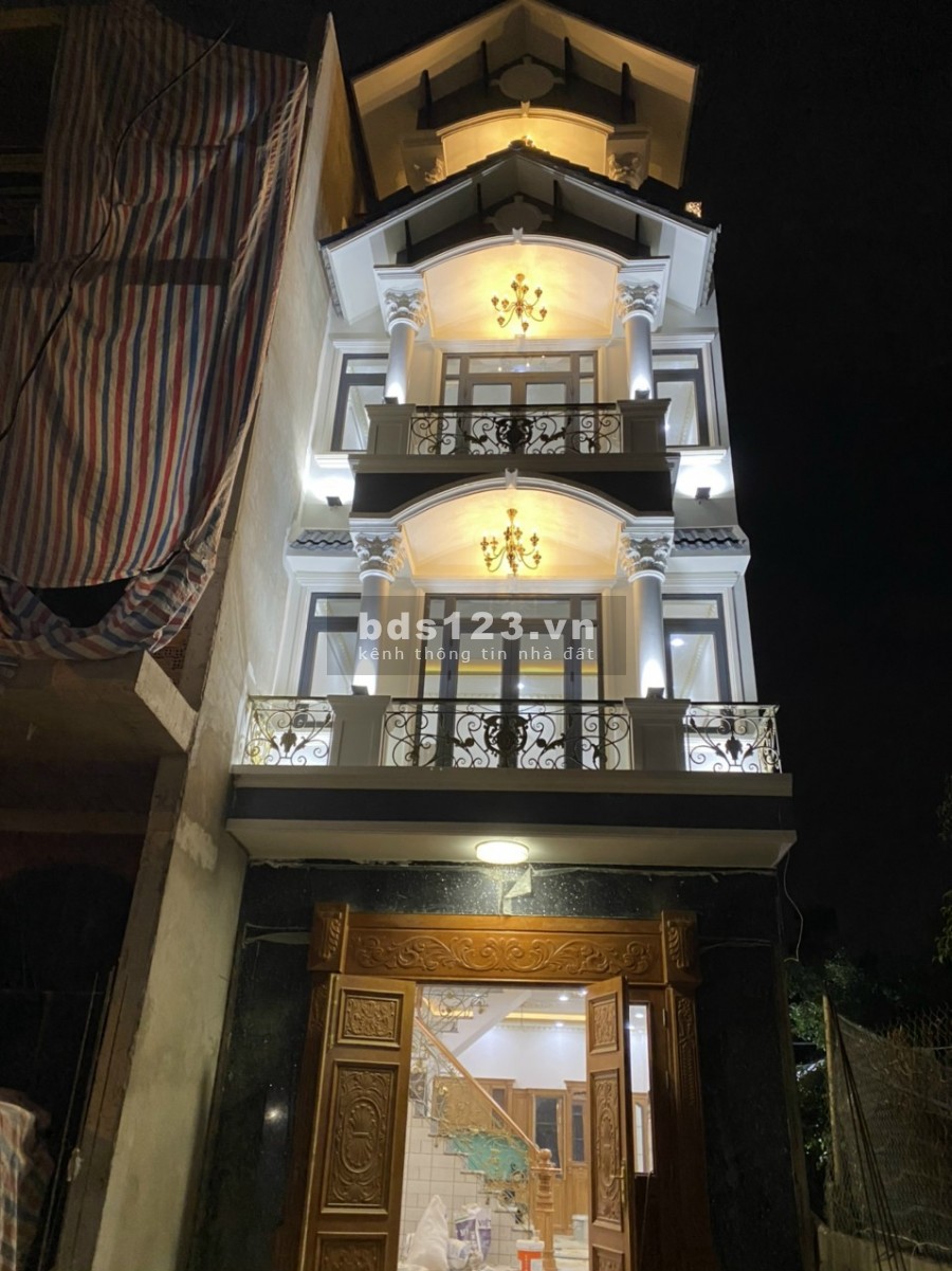 Bán nhà MT 49, 4 lầu, sang trọng, đẳng cấp, 92m2, HBC, Thủ Đức