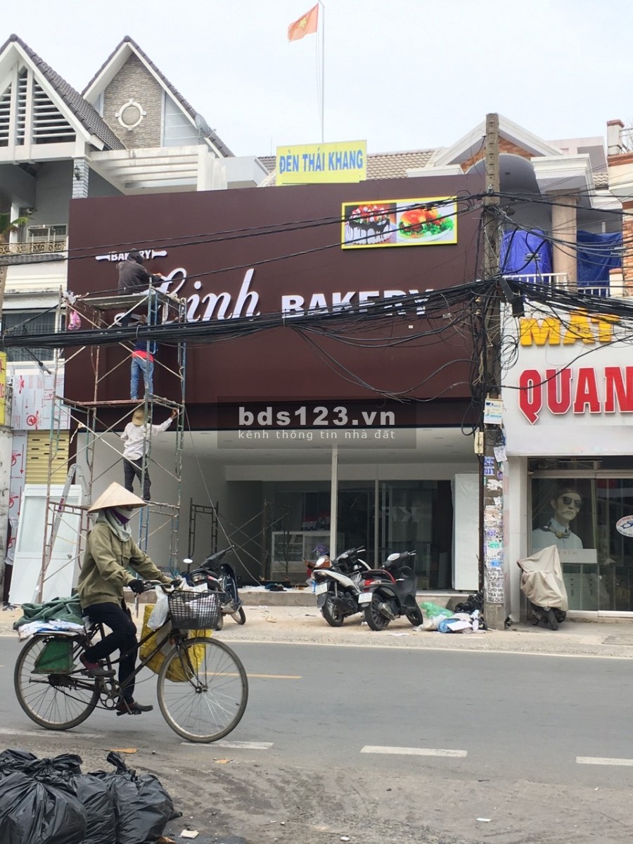 Cho thuê mặt tiền Bùi Hữu Nghĩa vỉa hè rộng ngang 7m