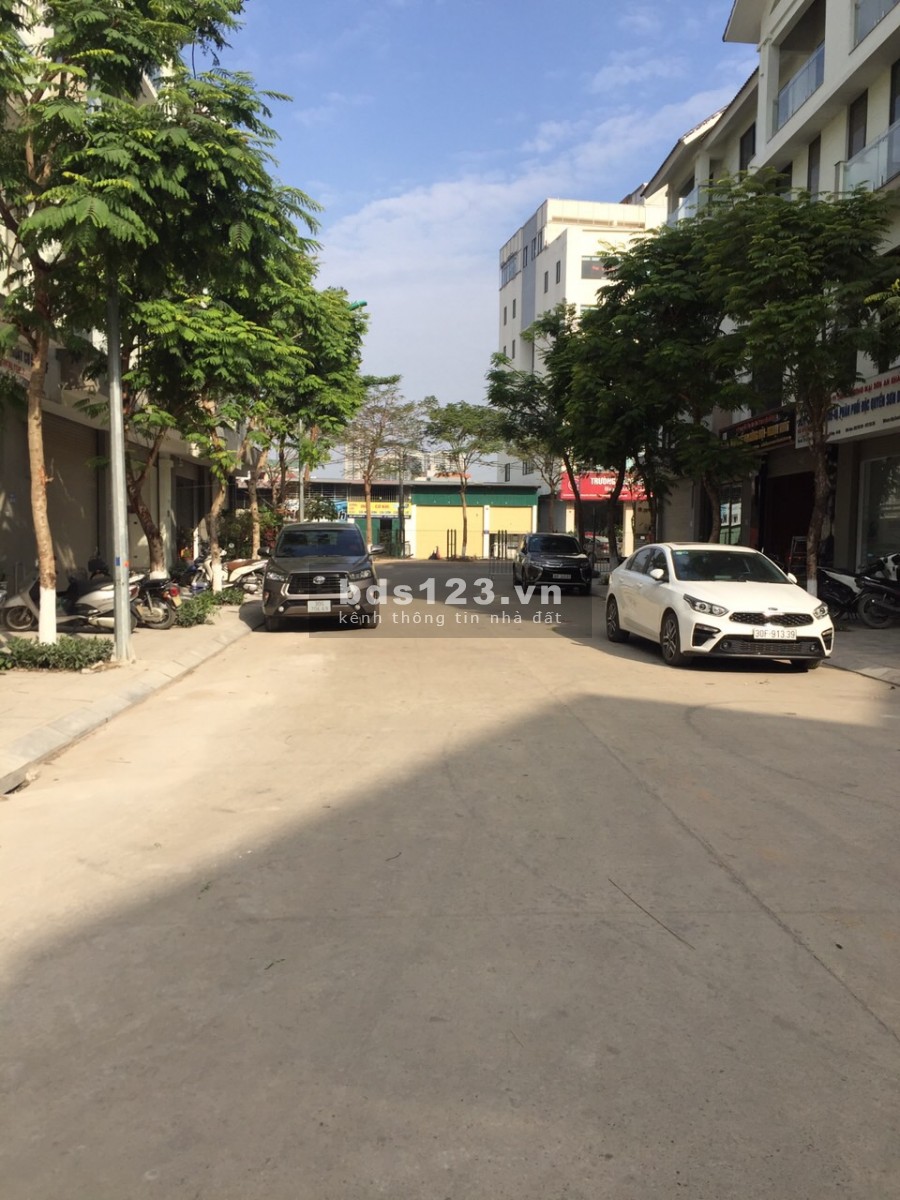 Cho thuê văn phòng và cửa hàng