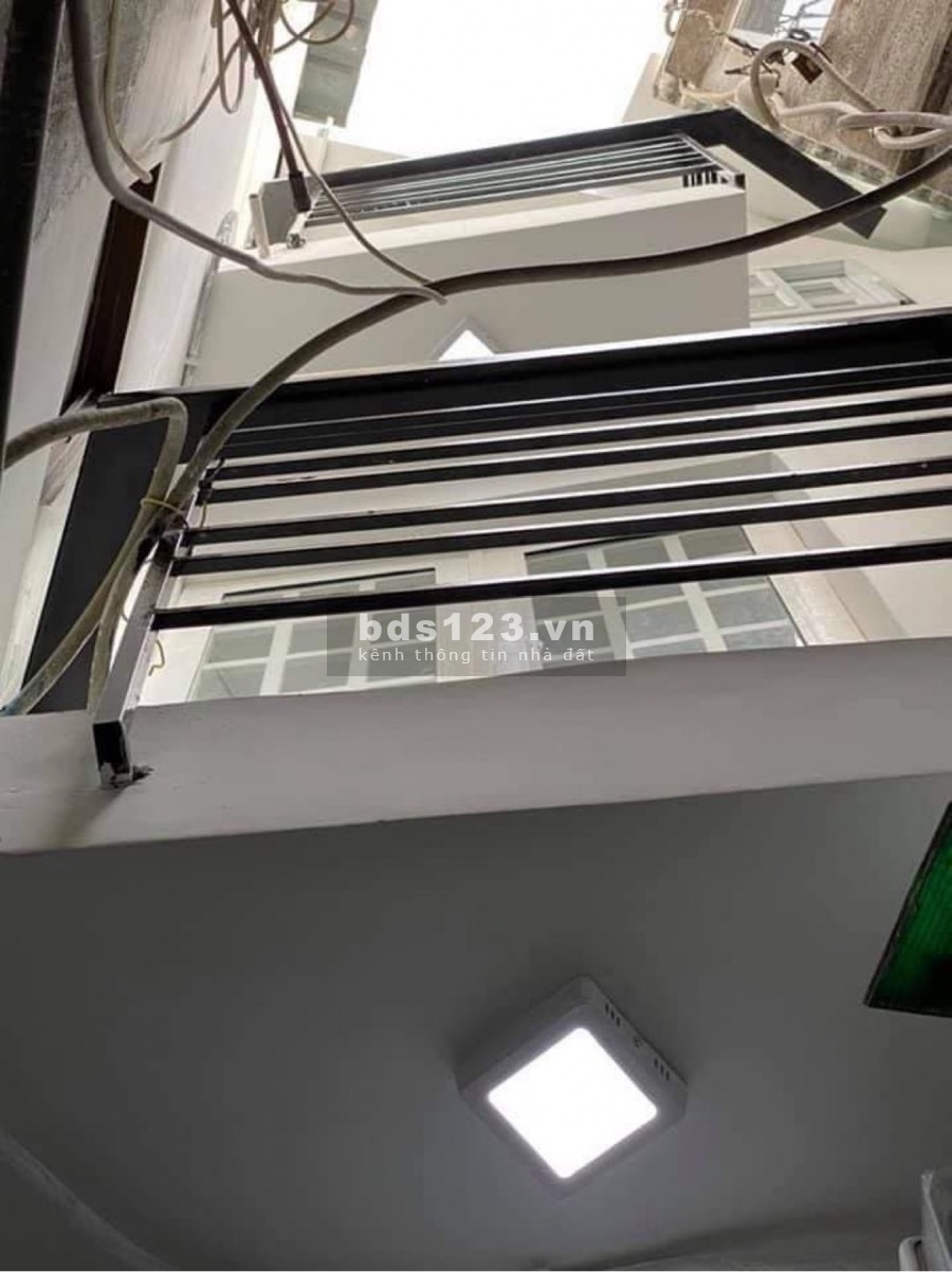 Bán nhà ngay UBNN p16, 11m2, giá 1,32 tỷ, Thống Nhất