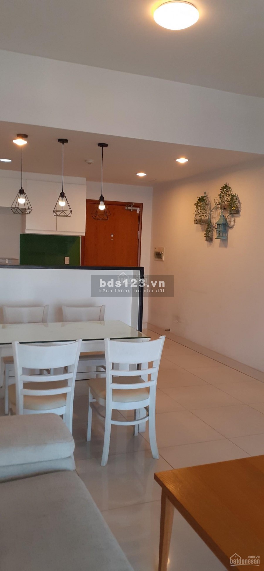 Chính chủ có căn hộ rộng 69m2, 2 PN, tầng cao, chưa có nội thất, kiến trúc đẹp, cc PARCSpring, giá 9 triệu/tháng