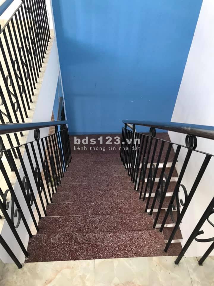 Bán gấp nhà Dương Đức Hiền tân phú 47m2 chỉ 3 tỷ1.