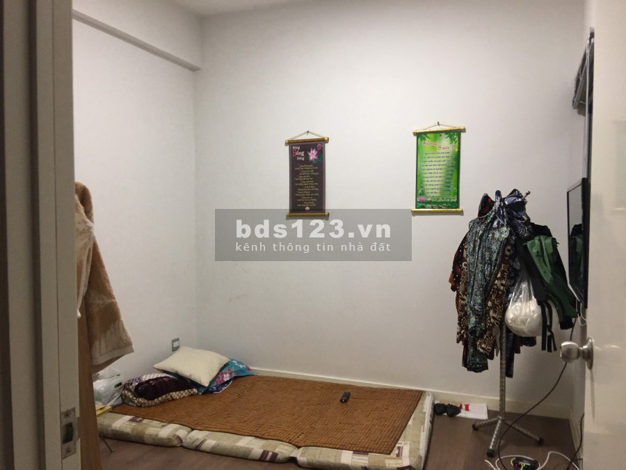 Cho thuê phòng 18m2 trong CC Luxgarden Q7