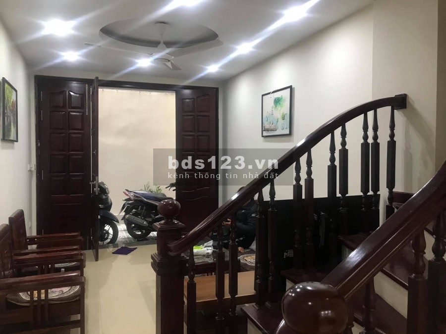 Ở RỘNG, GIÁ RẺ, nhà Minh Khai 63m2x4T, SÂN RIÊNG, 3 tỷ
