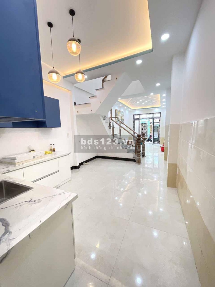 Bán Nhà Quận 8 , 4PN 3WC , hẻm 4m thông thoáng , P5Q8