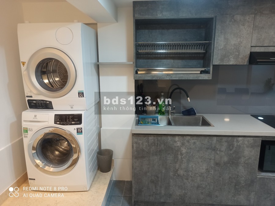 HÌNH THẬT 100% Nhà 2 tầng hẻm xe tải 40m2 4mx10m Hoàng Diệu Phường 6 Quận 4 giá 4 tỷ 2