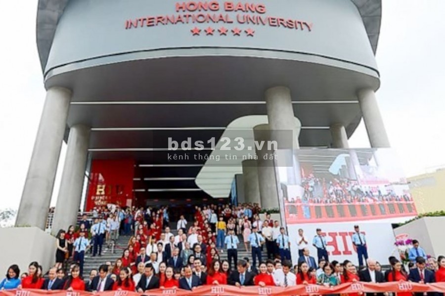 Nhà đẹp nội thất mới Điện Biên Phủ ngay Đại học Hồng Bàng cách quận 1 chỉ 200m