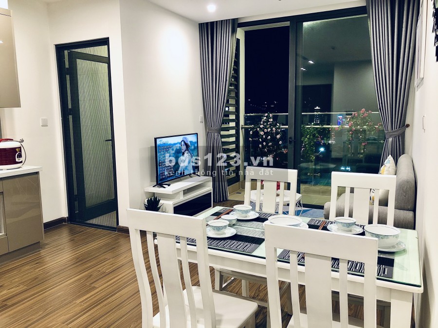 Cho thuê căn hộ 2PN - DT 72m2 nội thất cơ bản và full đồ giá rẻ nhất Vinhomes West Point Phạm Hùng