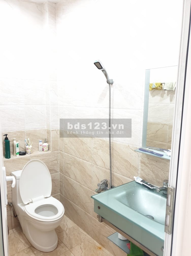 Nhà Tan Phú HXH Hòa Bình 80m2, 9PN, chỉ 7.7 tỷ