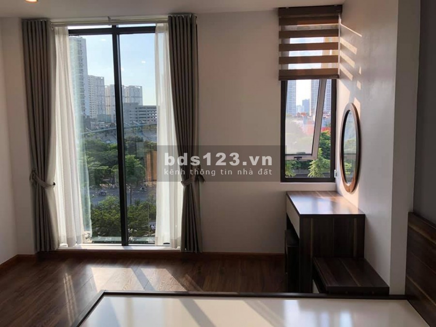 Bán CHDV phố Xuân La 215m2x8T giá 35 tỷ, doanh thu 200tr/tháng