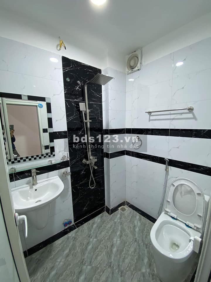 Có 1 0 2 Yên Lãng, đẹp ở ngay, nông 3 gác 2.45 tỷ