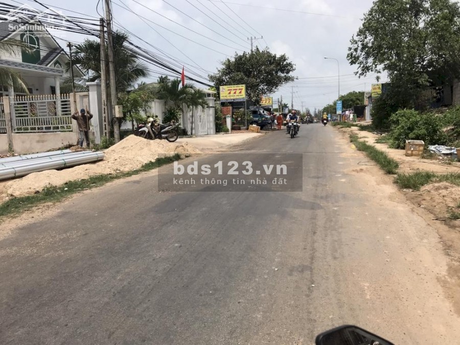 Đất sổ sẵn 1530m2 (25m x 60m) gần KCN mua 360 triệu