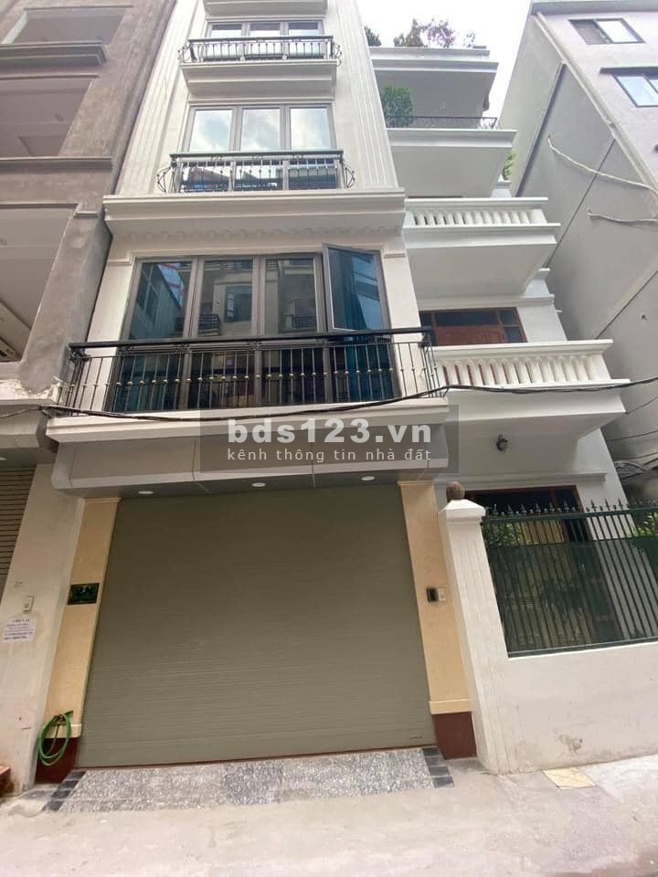 Bán nhà Trung Kính 7 tầng thang máy Gara kinh doanh vô đối 11.2 tỷ. Lh 0988.276.858