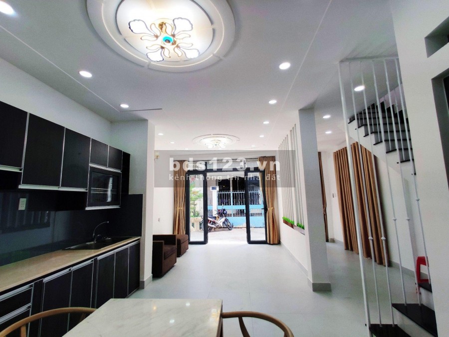 Nhà mới Huỳnh Văn Bánh, Phú Nhuận, HXH, ngang 6m, 2 tầng chỉ 7 tỷ 7
