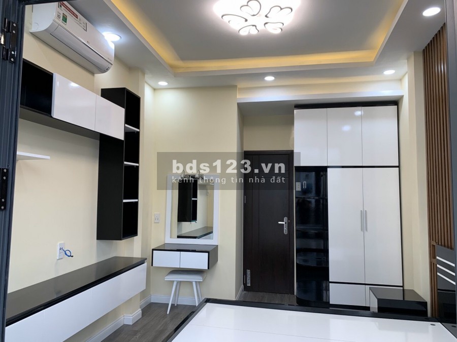 Nhà mới đón tết hẻm xe hơi 3Lầu Nguyễn Văn Lượng GV chỉ 3tỷ