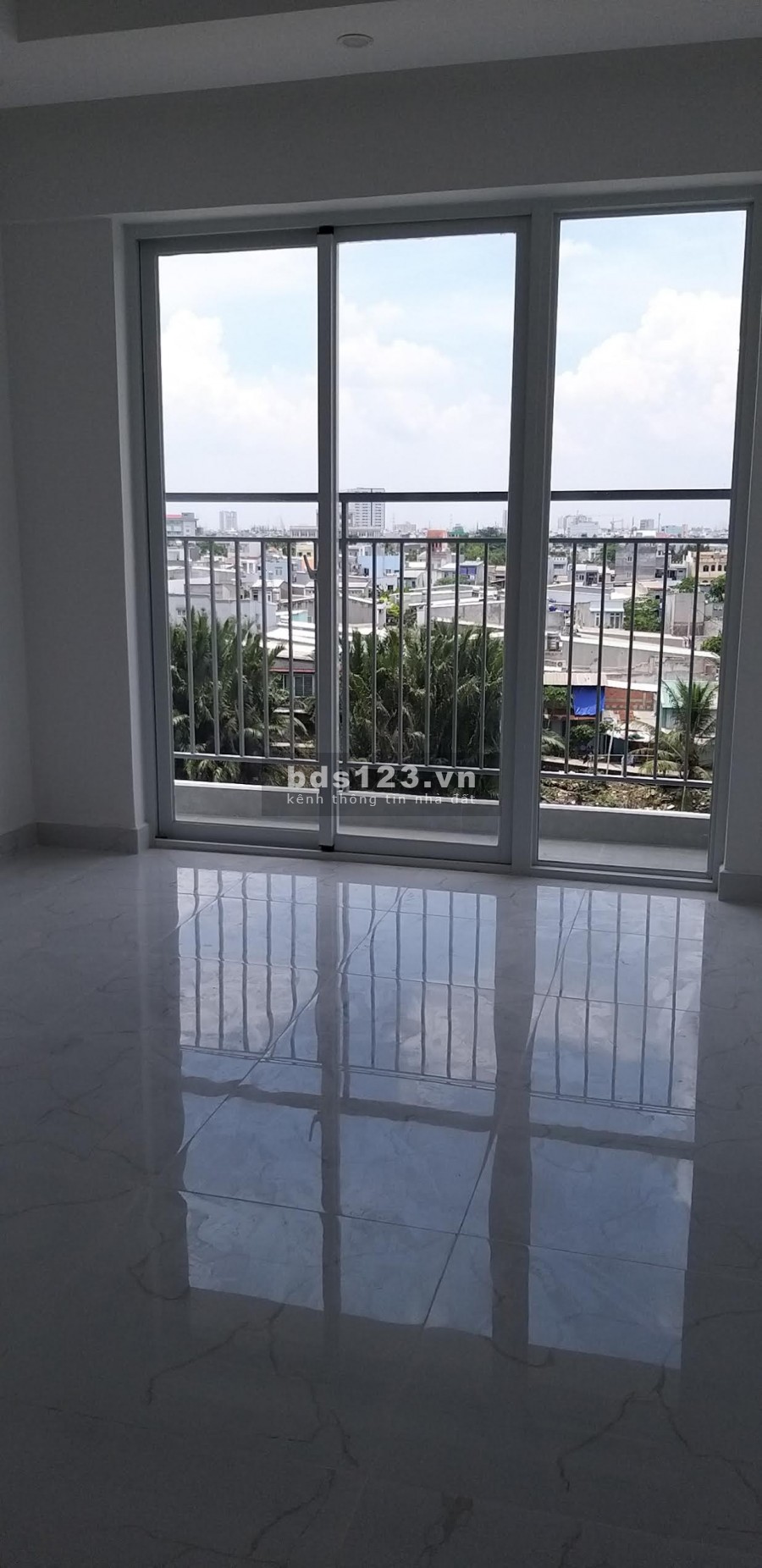 Cho thuê căn hộ 2 phòng ngủ Calla Garden block T2, nhà trống