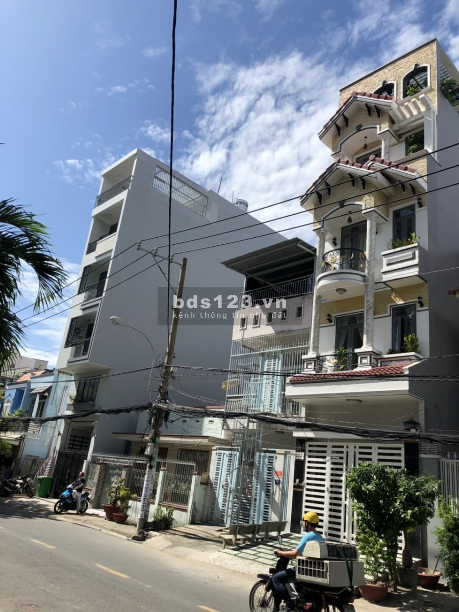 Bán nhà phố 3 lầu MT đường Phan Huy Thực P.Tân Kiểng Q7