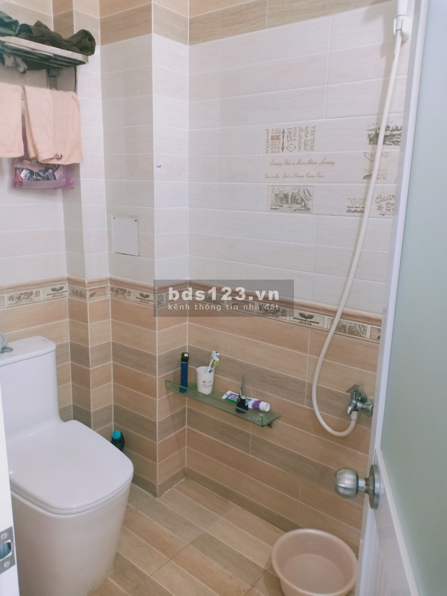 BÁN CĂN NHÀ 30M2, 2.5 TỶ, LẠC LONG QUÂN, TÂN BÌNH