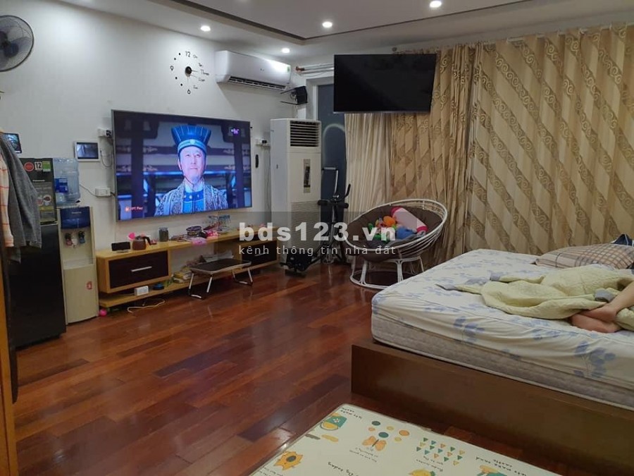 Bán nhà Nghi Tàm, View Hồ Tây, KD. 95m2 6T thang máy, 16 tỷ