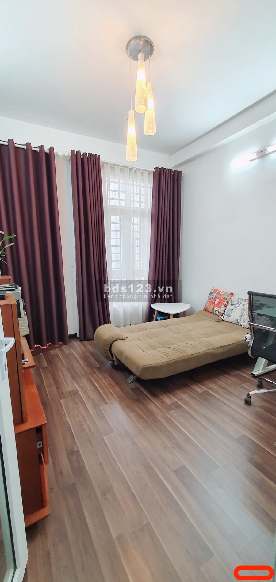 HXH Phan Văn Trị 4x13m trệt, 3lầu, 5phòng ngủ, 4wc. 20tr/th.