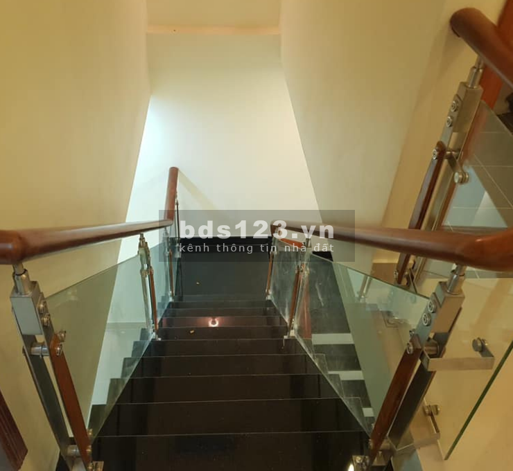 Bán nhà mặt tiền đường Lê Đức Thọ,P.17 86m2 ngang 5 6.8tỷ TL.