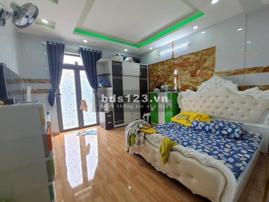 Bán nhà HXT Quang Trung P.8 Gò Vấp 81m2(4.5x18) 5 tầng BTCT chỉ 7.5 tỷ