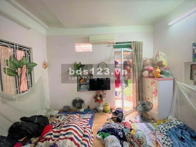 Bán nhà Thịnh Hào, Đống Đa, ngõ 3.2m, MT 4.2m, 25m2 3T, giá 2.1 tỷ