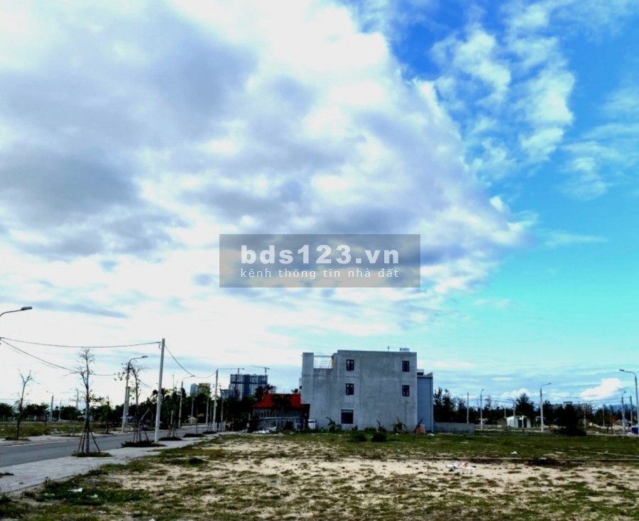 Chính chủ cần bán nhanh 110mv đất nền giá rẻ khu đô thị Ngọc Dương Riverside.