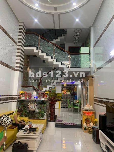 Bán nhà HXT Quang Trung P.8 Gò Vấp 81m2(4.5x18) 5 tầng BTCT chỉ 7.5 tỷ