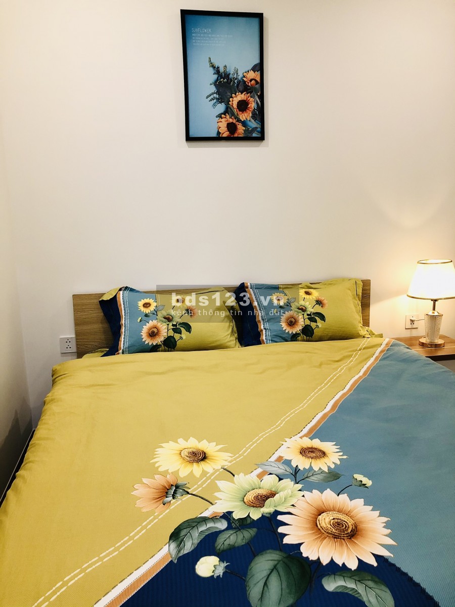 Cho thuê căn hộ 2PN - DT 72m2 nội thất cơ bản và full đồ giá rẻ nhất Vinhomes West Point Phạm Hùng