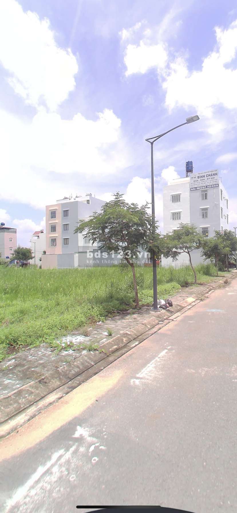 Bán đất MT Lê Văn Việt, cách ngã tư Thủ Đức 200m, Sát ga Metro, Vincom, giá 1.8tỷ, SHR. 0918590820 Kim