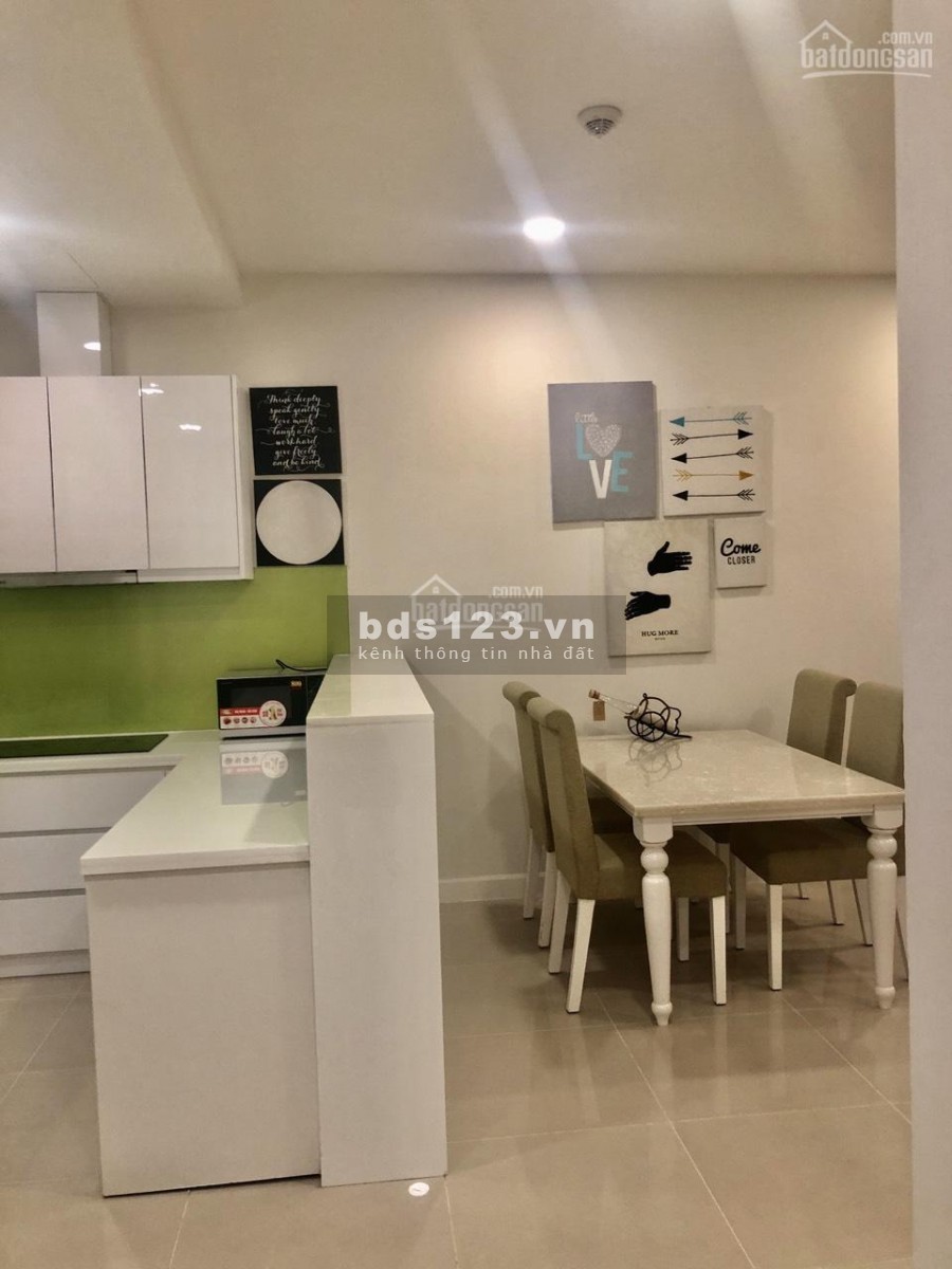 Harmona Trương Công Định cần cho thuê căn hộ 80m2, 2 PN sàn gỗ, giá 10 triệu/tháng, LHCC