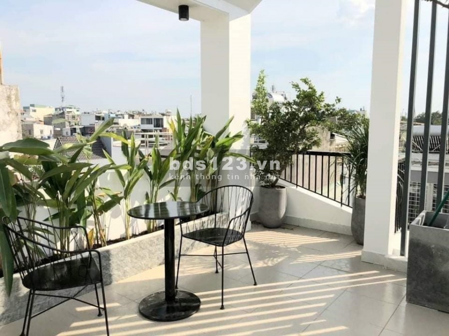 Bán nhà chính chủ quận 3 ngay vòng xoay dân chủ, 3 tầng. Rộng 75m2. Liên hệ chính chủ 0708000454