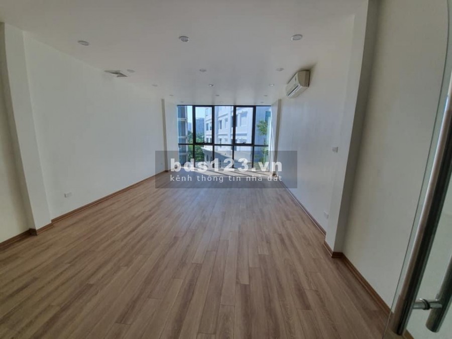 Bán nhà phố Xuân La - ô tô tránh, thang máy, 50m2 x 6T, nhỉnh 10 tỷ