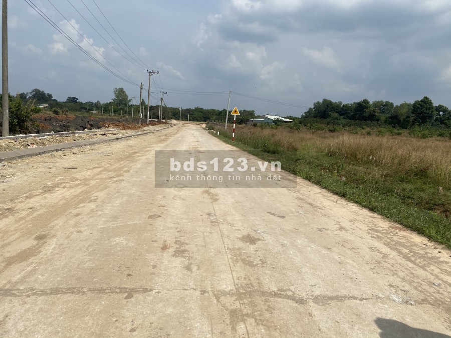 Đất Nền Khu Dân Cư Phú Mỹ HD 450, Đường 15m Có Vỉa Hè Và Cống .