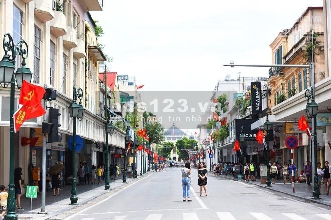 Bán nhà mặt phố Tràng Tiền - Hoàn Kiếm 268m2 x 3T, MT 5m, 241 tỷ có TL, 1 sổ, 1 chủ, sổ vuông, vị trí VIP. lh: 0969143618