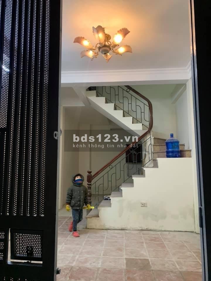 Cho thuê nhà riêng, điện nước hộ gia đình
