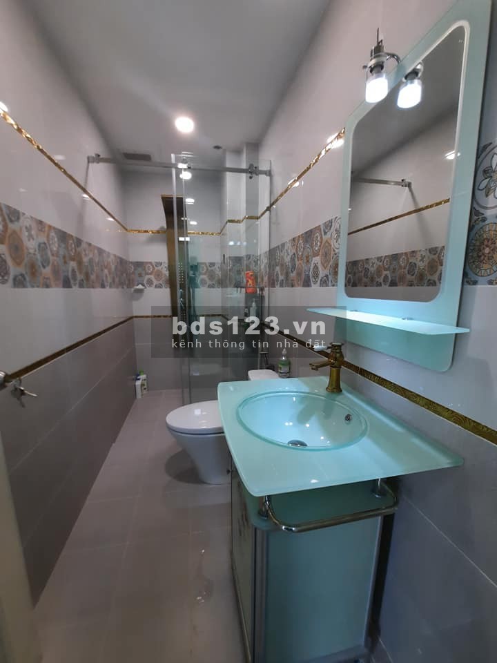 Nhà chính chủ giá rẻ hoàng ngọc phách 69m2 xe hơi đua 3 lầu 7 tỷ 7.