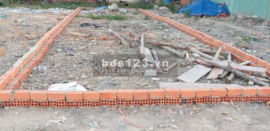 Đất nền xây dựng tự do, giá 445 triệu nền sổ chính chủ công chứng mt đường Vĩnh Lộc vào 700m