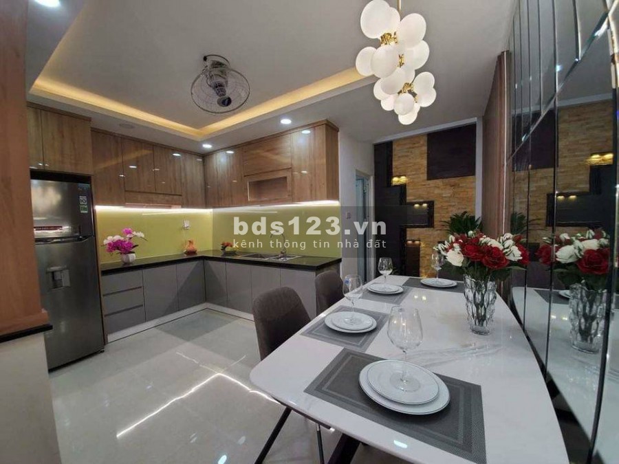 Nhà đẹp giá đẹp, 1 trệt 1 lửng 3 lầu SHR