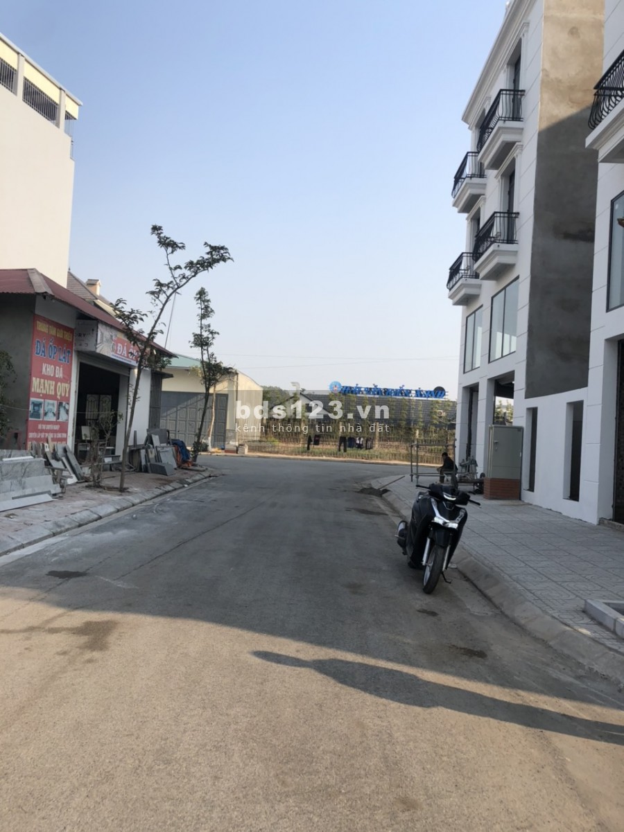 Bán Lô Góc đất biệt thự 31ha Trâu Quỳ Gia Lâm, DT 169m giá chỉ 65tr
