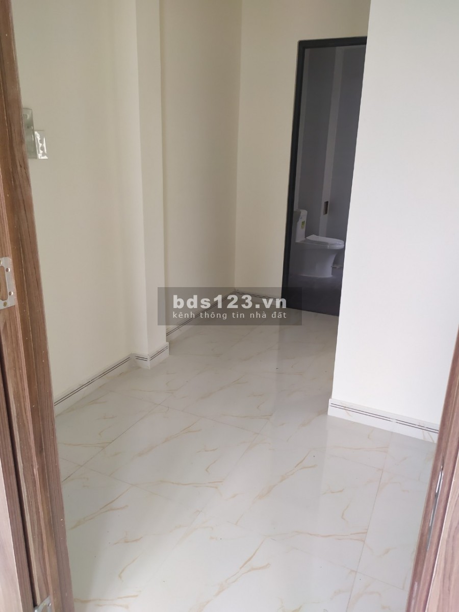 Cuối năm kẹt tiền bán gấp nhà 1 lầu đúc, 2 phòng ngủ