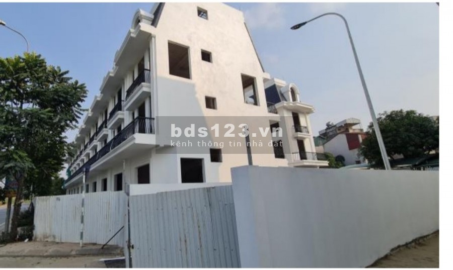 SHOPHOUSE, 2 lÔ VIP LONG BIÊN,132M và 101M