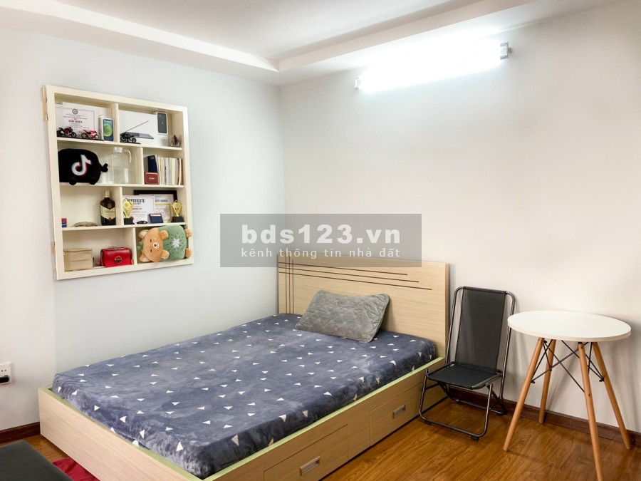 Bán nhà đẹp 3 tầng dt 28m2 hẻm 235 Nam Kỳ Khởi Nghĩa, P7, Q3, giá 3.75 tỷ