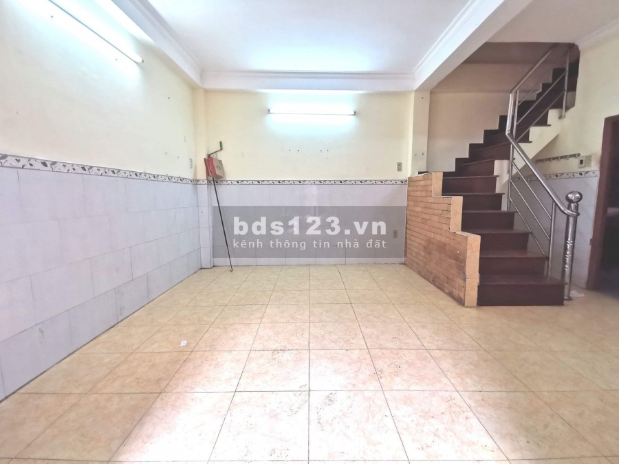 Bán gấp nhà HXH Nguyễn Văn Đậu 3 tầng 70m2, ngang 6 m, giá chỉ hơn 3 tỷ