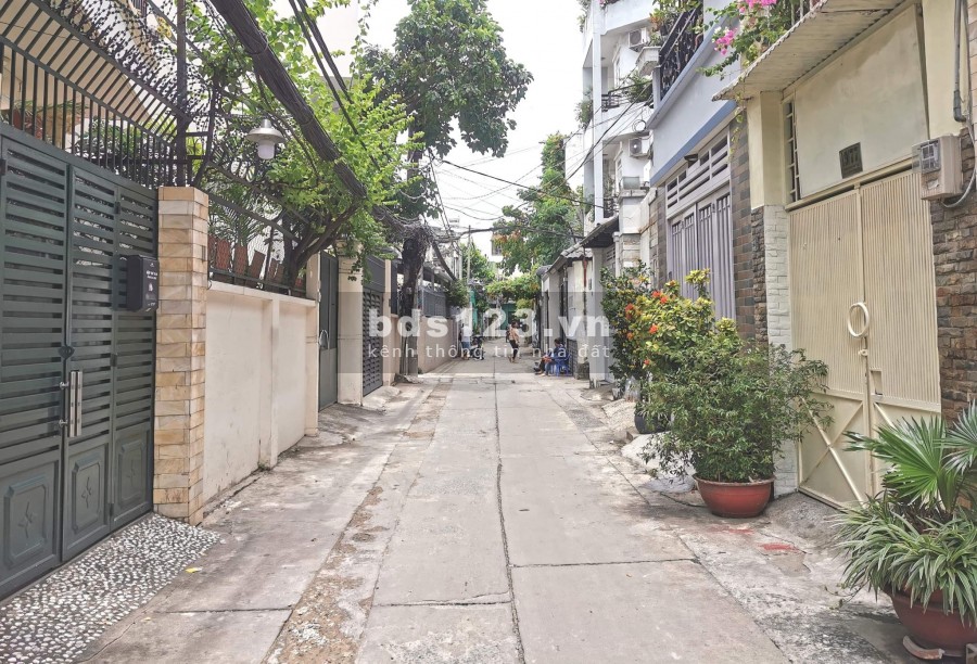 Bán gấp nhà HXH Nguyễn Văn Đậu 3 tầng 70m2, ngang 6 m, giá chỉ hơn 3 tỷ